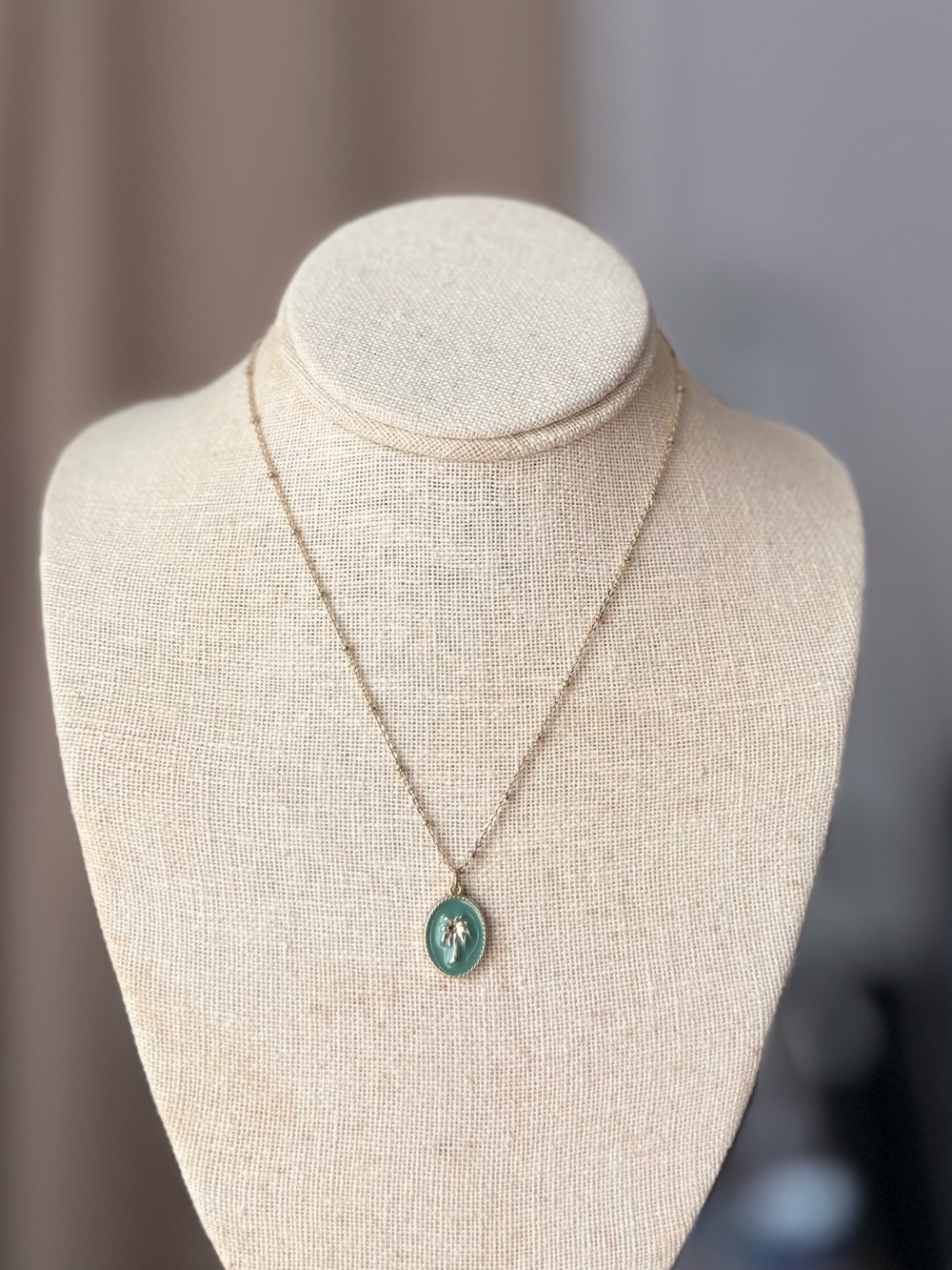 LC Lauren Conrad Coastal Palm Tree Pendant Necklace Gold Tone